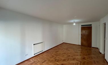 Departamento 3 ambientes en alquiler en centro de Martinez con cochera