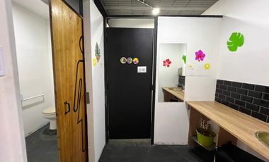 Excelente local con oficinas en alquiler, en Beccar.