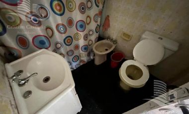 Casa 2 Ambientes con Jardin en Venta en Munro