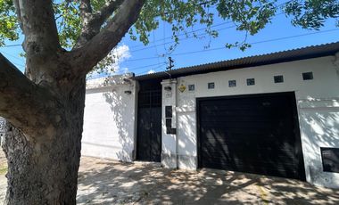 venta casa Rosario Barrio Belgrano 2 dormitorios amplio terreno