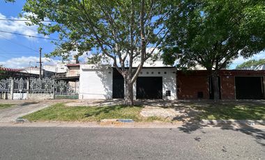 venta casa Rosario Barrio Belgrano 2 dormitorios amplio terreno