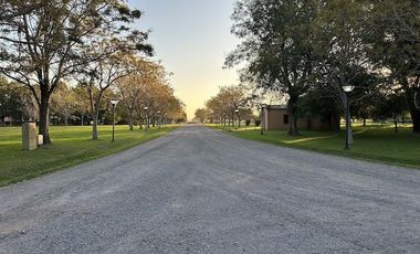 Terreno en El Mirador, muy buena ubicación a pasos del SPA