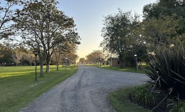 Terreno en El Mirador, muy buena ubicación a pasos del SPA