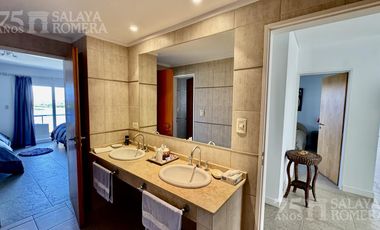 Casa Isla Santa Monica  5 Dormitorios  3 Pisos