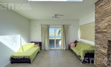 Casa Isla Santa Monica  5 Dormitorios  3 Pisos