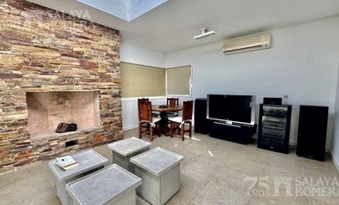 Casa Isla Santa Monica  5 Dormitorios  3 Pisos