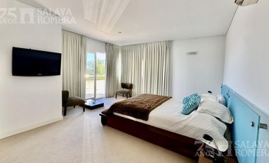 Casa Isla Santa Monica  5 Dormitorios  3 Pisos