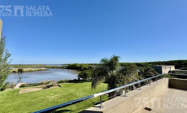 Casa Isla Santa Monica  5 Dormitorios  3 Pisos