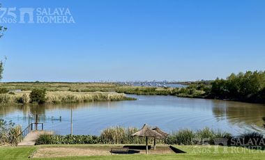 Casa Isla Santa Monica  5 Dormitorios  3 Pisos