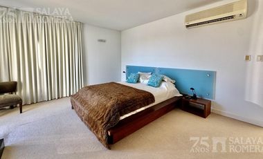 Casa Isla Santa Monica  5 Dormitorios  3 Pisos