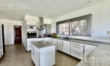 Casa Isla Santa Monica  5 Dormitorios  3 Pisos