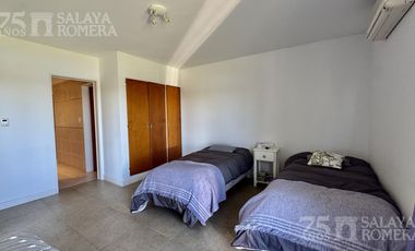 Casa Isla Santa Monica  5 Dormitorios  3 Pisos