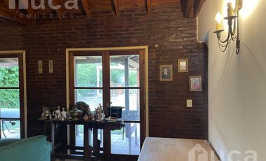 ALQ Abril-Noviembre | Confortable Casa con Jardin y Pileta en Barrio Altavista