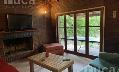 ALQ Abril-Noviembre | Confortable Casa con Jardin y Pileta en Barrio Altavista