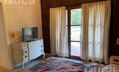 ALQ Abril-Noviembre | Confortable Casa con Jardin y Pileta en Barrio Altavista