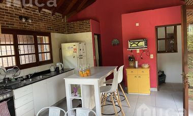 ALQ Abril-Noviembre | Confortable Casa con Jardin y Pileta en Barrio Altavista