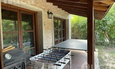 ALQ Abril-Noviembre | Confortable Casa con Jardin y Pileta en Barrio Altavista