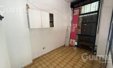 Local en EN ESQUINA, PASCO Y HUMERTO PRIMO.