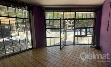 Local en EN ESQUINA, PASCO Y HUMERTO PRIMO.