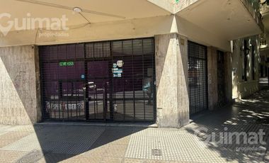 Local en EN ESQUINA, PASCO Y HUMERTO PRIMO.