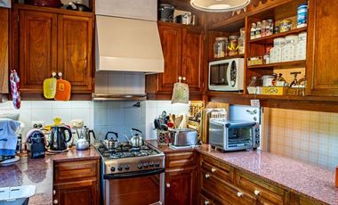 CHALET EN EXCELENTE UBICACION