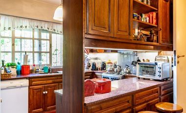 CHALET EN EXCELENTE UBICACION