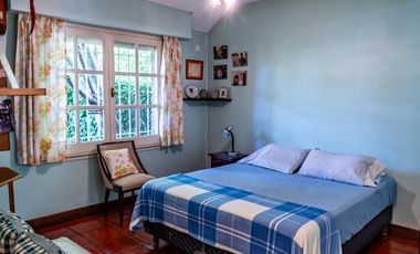 CHALET EN EXCELENTE UBICACION