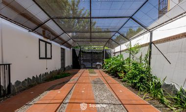 VENTA - Casa 3 dormitorios, con jardín y parrillero   local - Barrio, La Florida, Rosario.