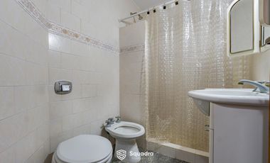 VENTA - Casa 3 dormitorios, con jardín y parrillero   local - Barrio, La Florida, Rosario.