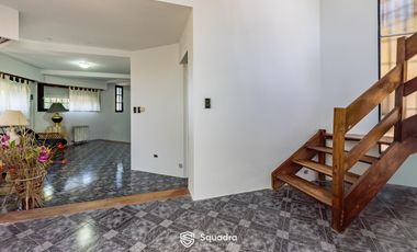 VENTA - Casa 3 dormitorios, con jardín y parrillero   local - Barrio, La Florida, Rosario.