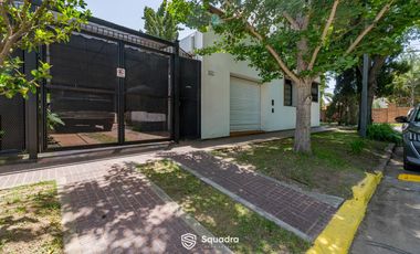 VENTA - Casa 3 dormitorios, con jardín y parrillero   local - Barrio, La Florida, Rosario.