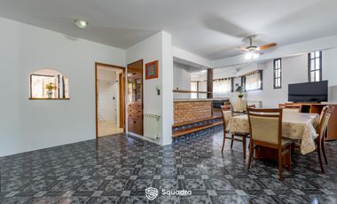 VENTA - Casa 3 dormitorios, con jardín y parrillero   local - Barrio, La Florida, Rosario.