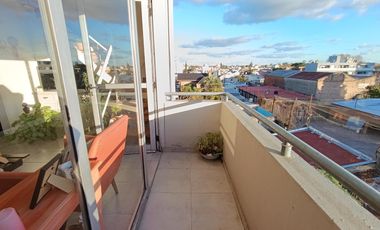 Departamento 2 Ambientes APTO CREDITO con 2 Cocheras y Baulera. VENTA-QUILMES