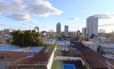 Departamento 2 Ambientes APTO CREDITO con 2 Cocheras y Baulera. VENTA-QUILMES
