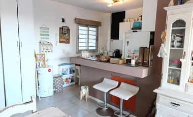 Departamento 2 Ambientes APTO CREDITO con 2 Cocheras y Baulera. VENTA-QUILMES