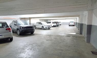 Departamento 2 Ambientes APTO CREDITO con 2 Cocheras y Baulera. VENTA-QUILMES