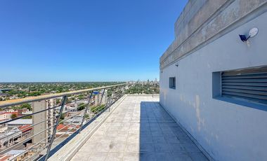 Departamento de 4 ambientes en Banfield Este con cochera y terraza propia