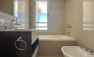 Departamento de 4 ambientes en Banfield Este con cochera y terraza propia