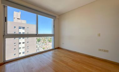 Departamento de 4 ambientes en Banfield Este con cochera y terraza propia