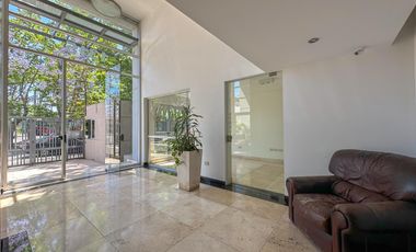 Departamento de 4 ambientes en Banfield Este con cochera y terraza propia