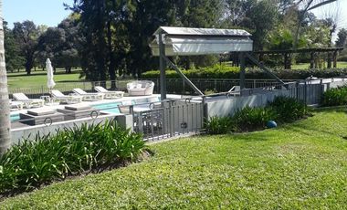 Casa en  VENTA EN EL PARAISO COUNTRY CLUB HIPICO & GOLF