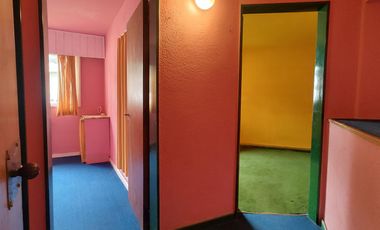 Alquiler de 5 oficinas/consultorios y recepción. Esquina de Av. Pioneros y Av. Boock