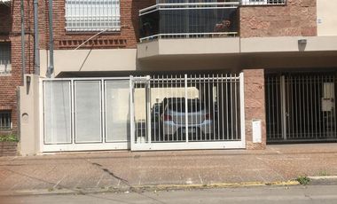 Cochera cubierta en venta en  Martinez