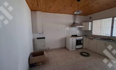 En Alquiler, Departamento de 2 Dormitorios, B Don Luckas, Plottier