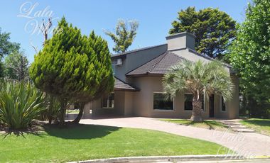 Casa con pileta en venta - El Rodal, Canning, Esteban Echeverría.