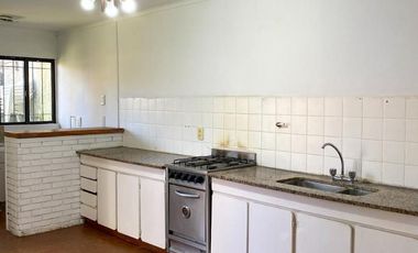 Casa de 4 ambientes en barrio Colinas de Peralta Ramos