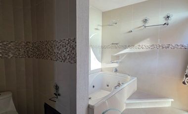 CASA EN RENTA CON PANELES SOLARES  EN CIUDAD DEL CARMEN, CAMPECHE.