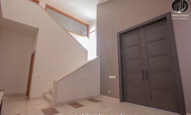 CASA EN RENTA EN VALLE REAL, ZAPOPAN, JALISCO, ZONA REAL.