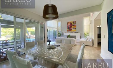 Casa en La Lomada De Pilar