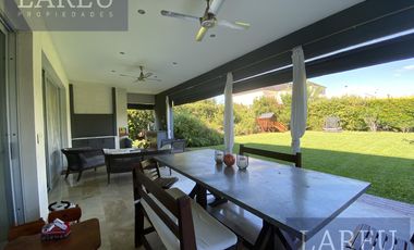 Casa en La Lomada De Pilar